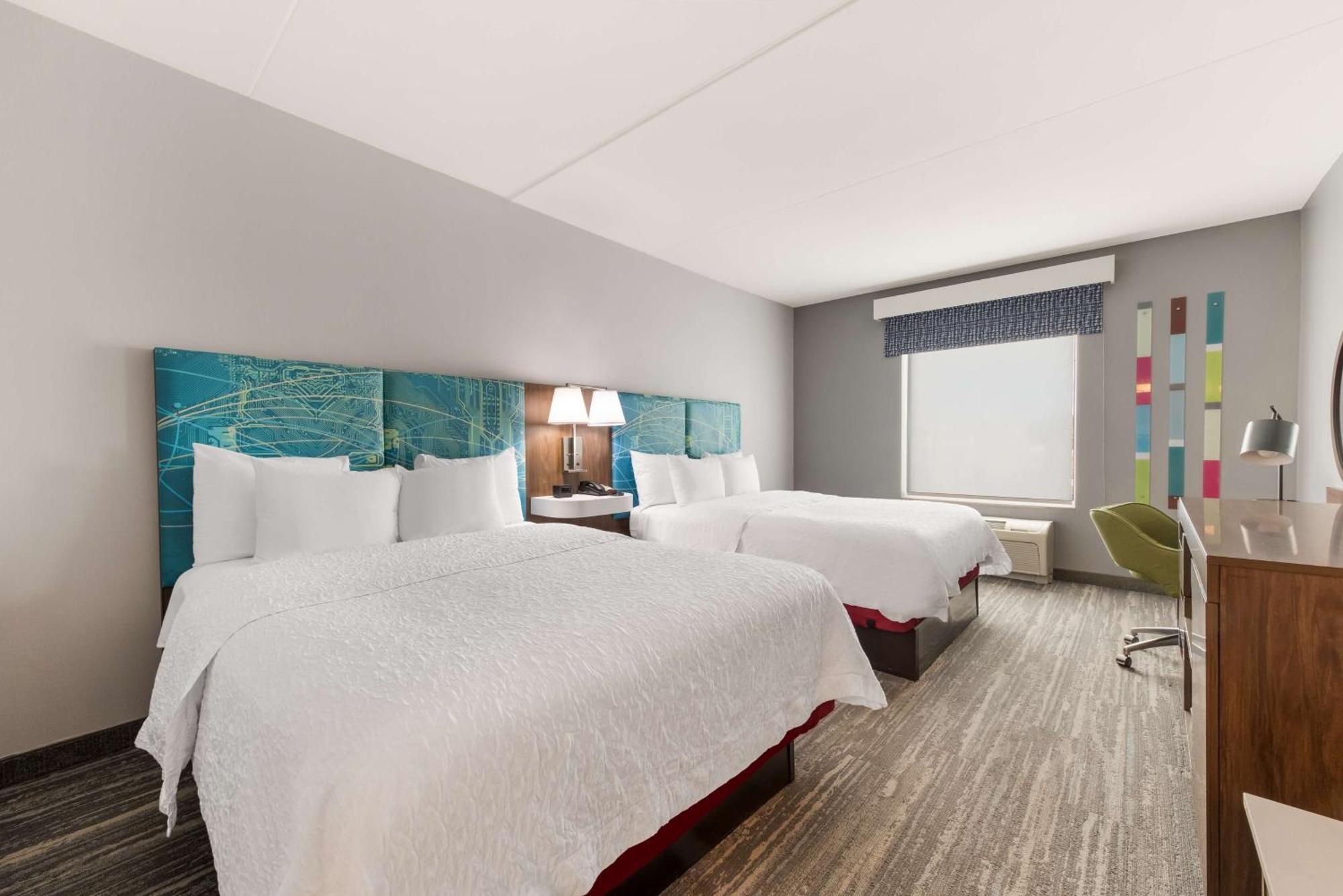 Hampton Inn & Suites Charlotte-Airport Екстер'єр фото