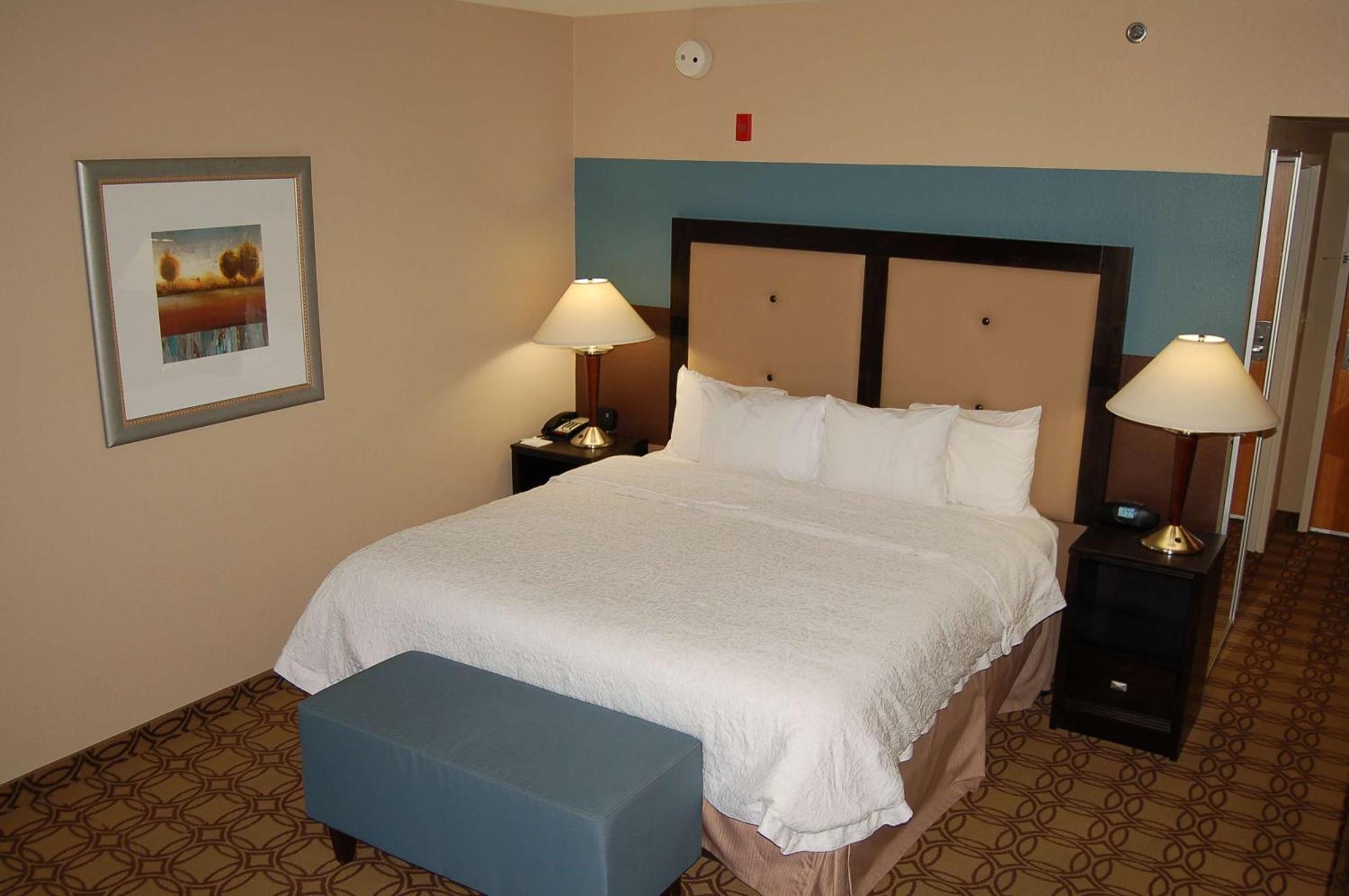 Hampton Inn & Suites Charlotte-Airport Екстер'єр фото