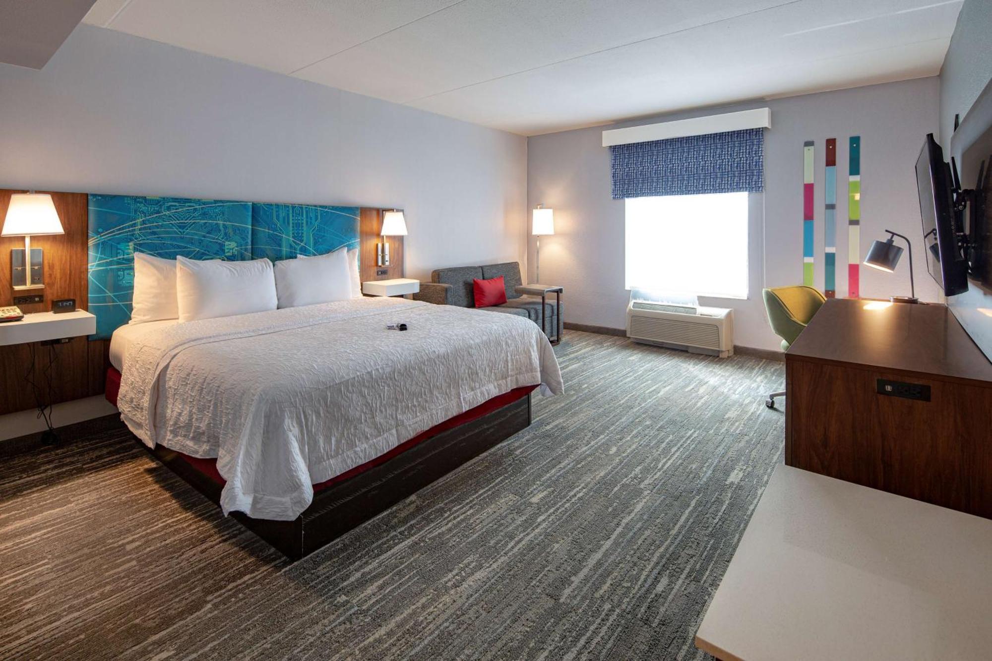 Hampton Inn & Suites Charlotte-Airport Екстер'єр фото